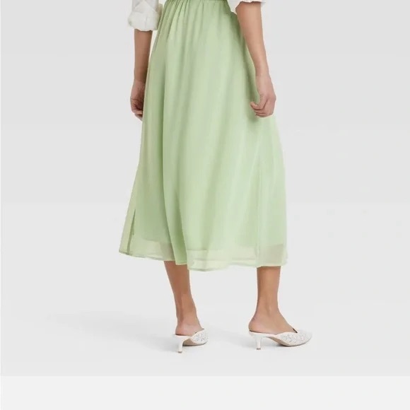 Elegant Green A New Day Midi Skirt - Picture 3 of 6